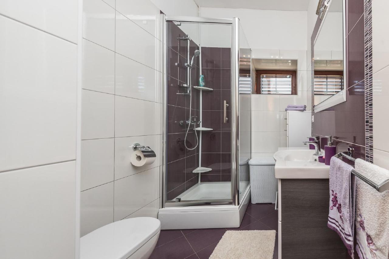 Holiday Home Tower With Private Pool, Sauna And Quads Smilcic Екстериор снимка