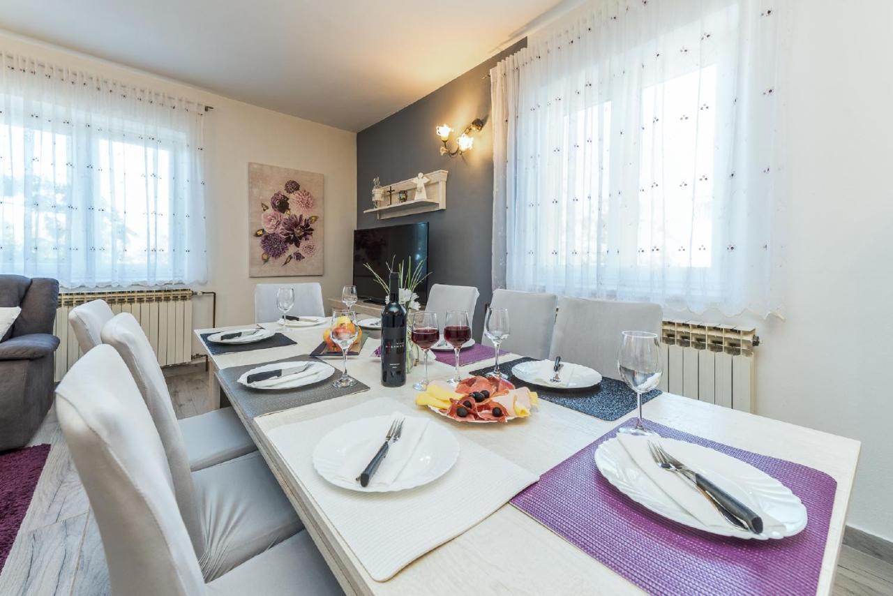 Holiday Home Tower With Private Pool, Sauna And Quads Smilcic Екстериор снимка